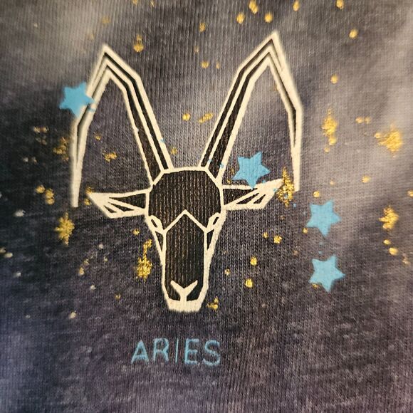 Cosmic Astrology Themed Graphic Tee - Junior Size 3/5 (S) - Picture 7 of 16